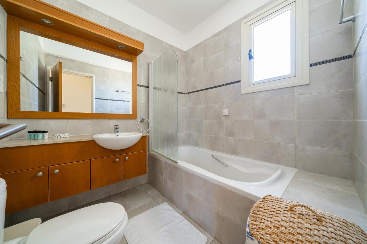 Atlantica 4 Bedroom Villa Near The Beach Protaras Eksteriør bilde